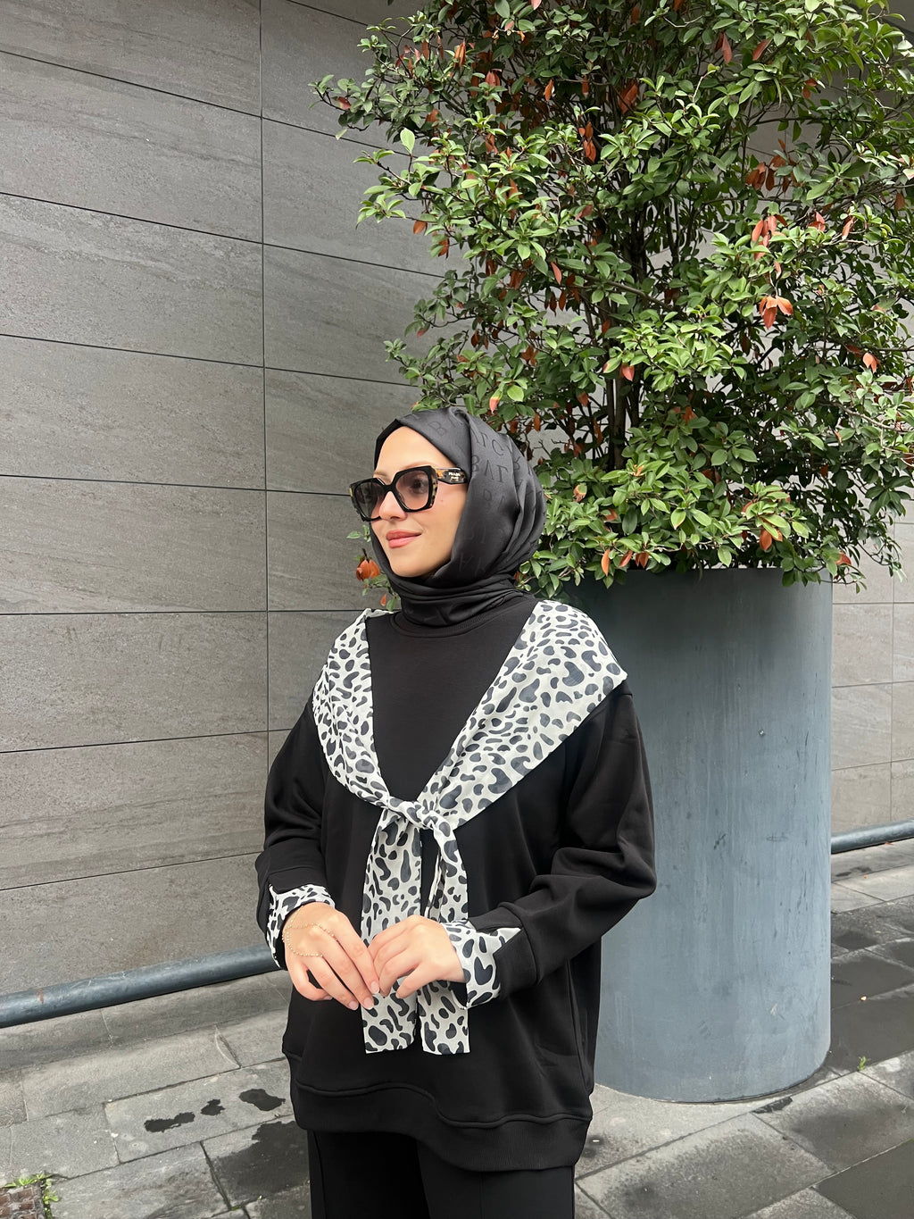 Flar Detaylı Sweat